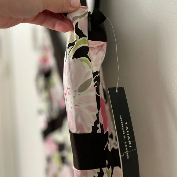 Tahari Silk Floral Sleeveless Dress Y2K Vintage NWT (Size 16) - Picture 7 of 9